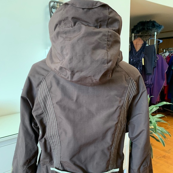 Sepia brown winter jacket. - Picture 6 of 16